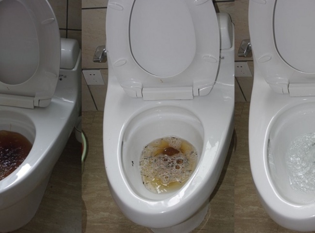 c&aacute;ch xử l&yacute; bồn cầu bị nghẹt do đổ cơm thừa v&agrave;o